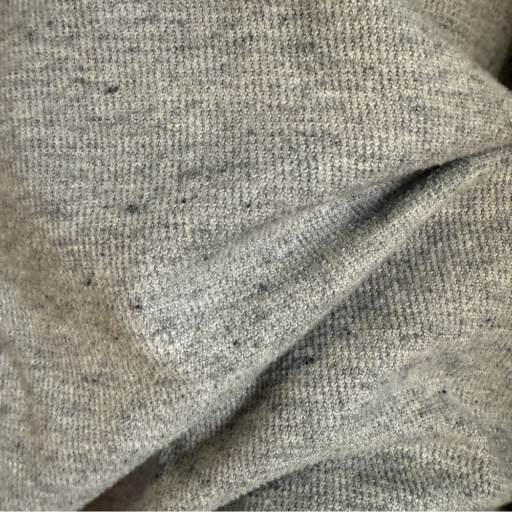 Banana Republic Heather Gray Knit Top - Picture 5 of 7